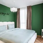 Apartment уютно студио 33 *